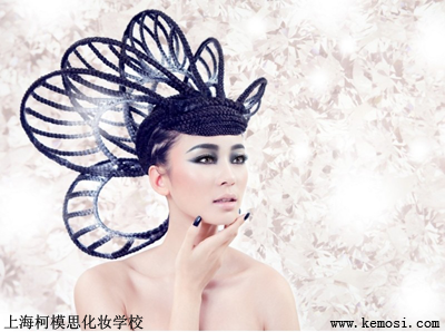化妆学校教你唇妆怎么画才好看