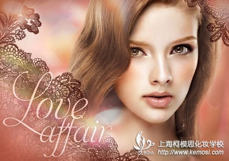 打造完美妆容，如何选择腮红的颜色？不同脸型该怎么打腮红？之你的腮红选择对了吗
