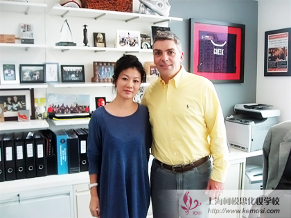 耐克企业广告拍摄柯模思学员为耐克总裁化妆