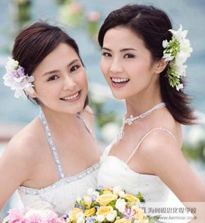 韩式新娘发型怎么样？跟Twins一起体验烂漫优雅新娘盘发