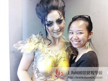 上海戏剧学院优秀话剧《麦克白》上演,柯模思学员负责演员化妆造型