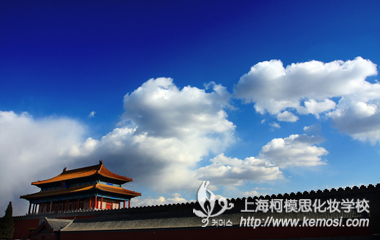 哪里的化妆学校好？怎样选择化妆学校？