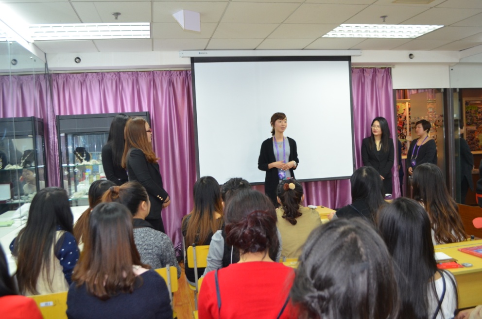 上海柯模思化妆学校美容班开班典礼