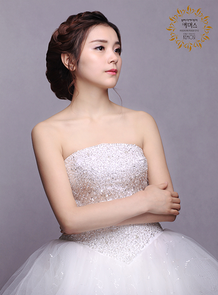韩式新娘发型流行趋势_韩式新娘盘发有哪些