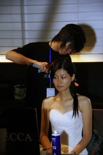2010世博会《百名新娘耀世博》化妆