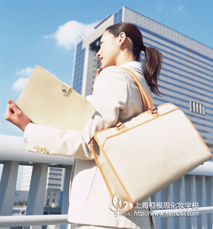 应聘_上海柯模思化妆学校